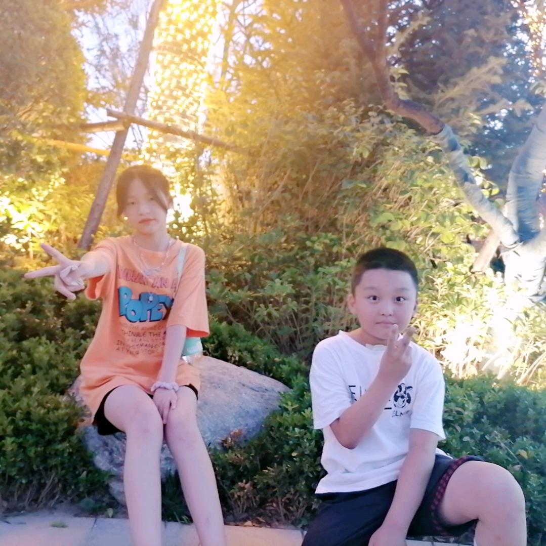 小丸子🍒🍒👨‍👩‍👧‍👦