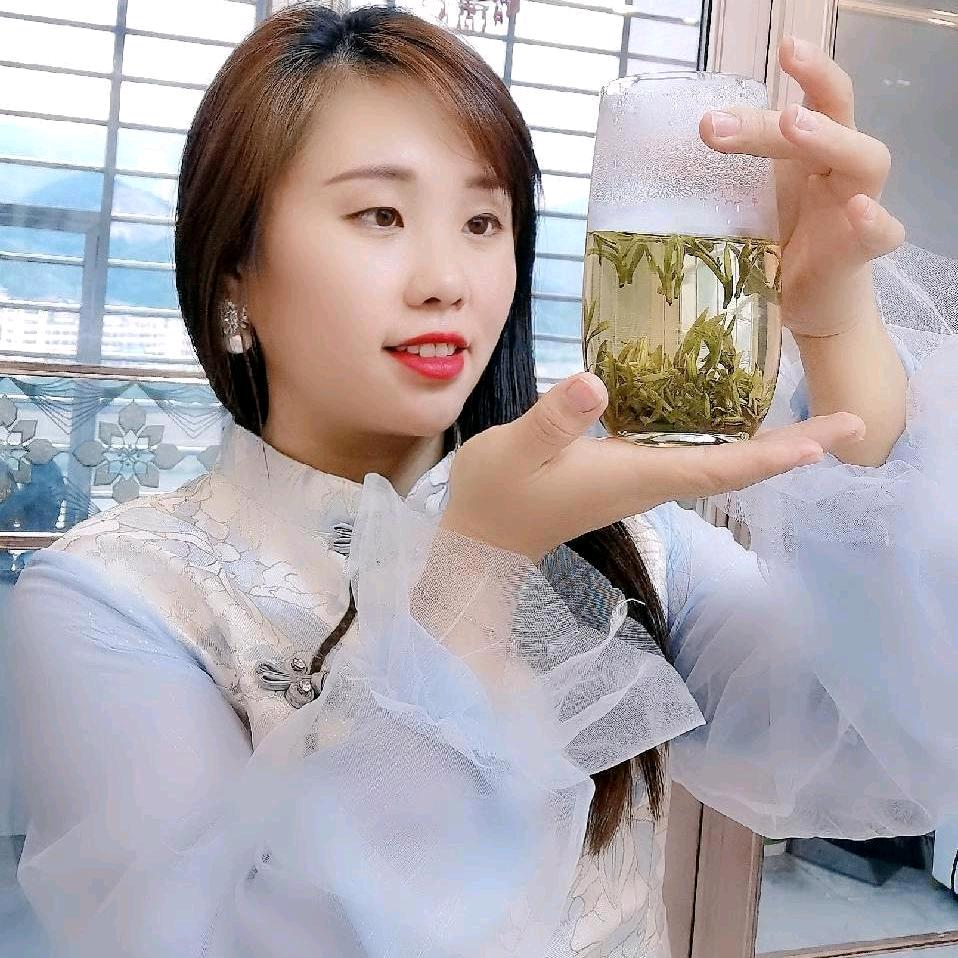 小欣晴茶妹子(橱窗有好物)