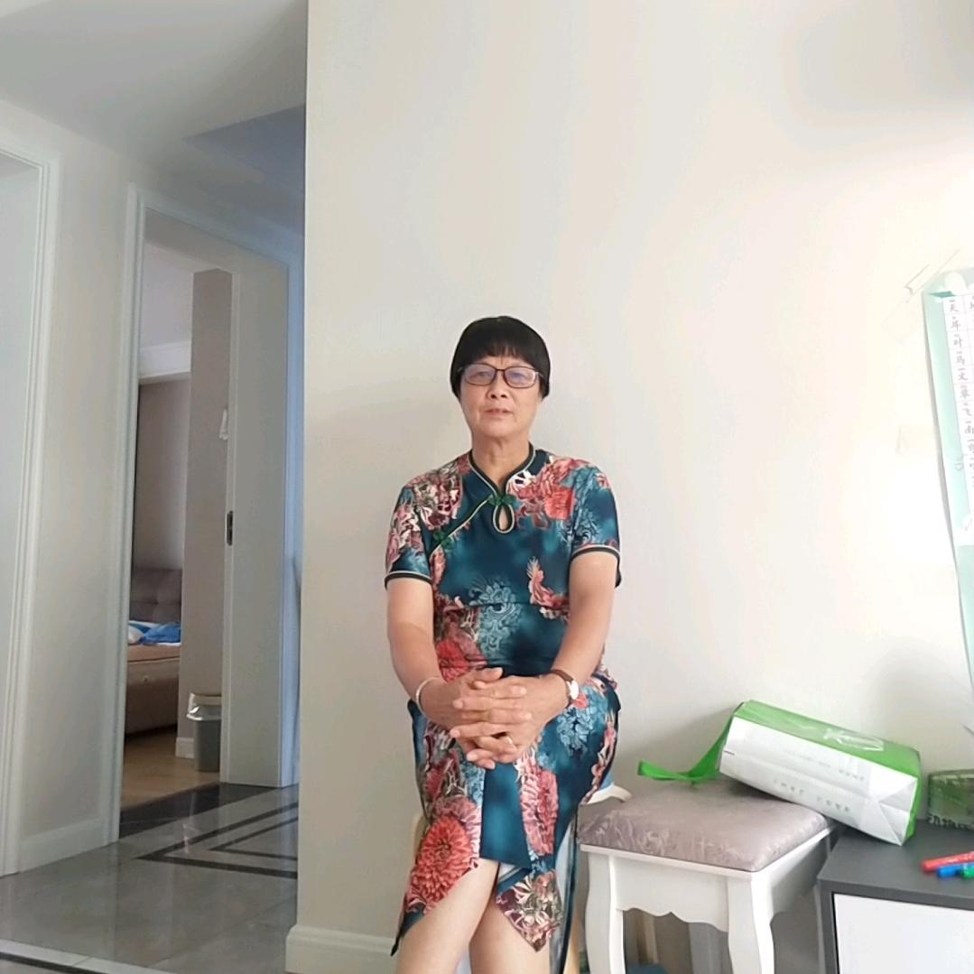 赵英
