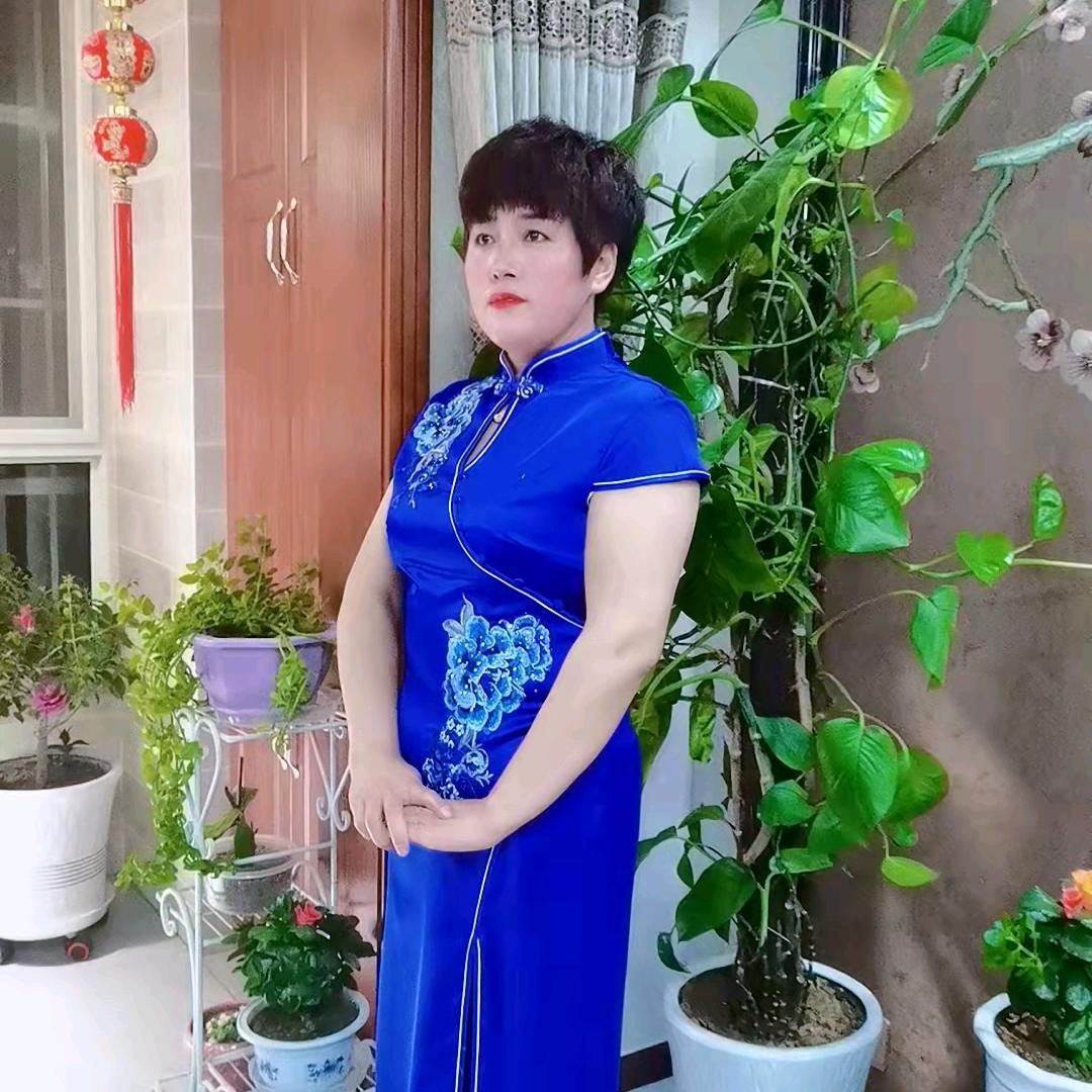 英子爱唱歌，