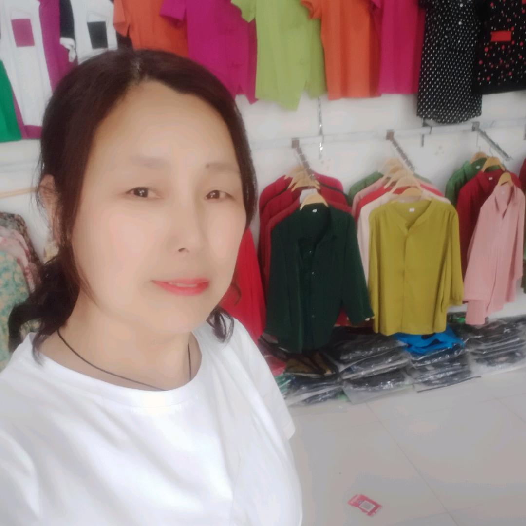 红运服饰(十八里后街玩具店对面)