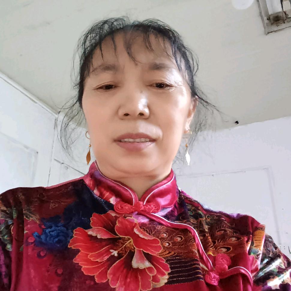 创业姐《晚上七点开播》