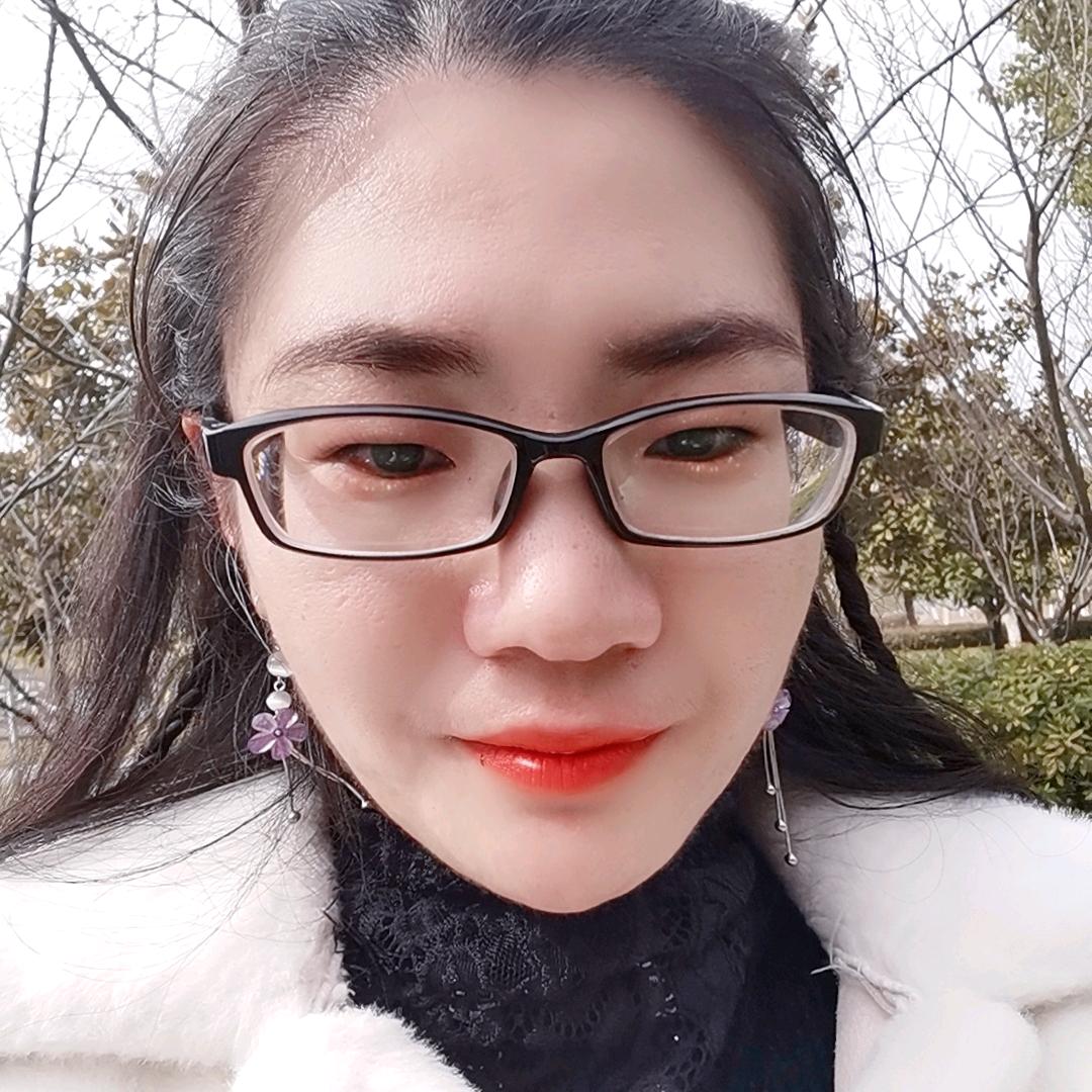 芜湖板材吊顶木门地板小小彭