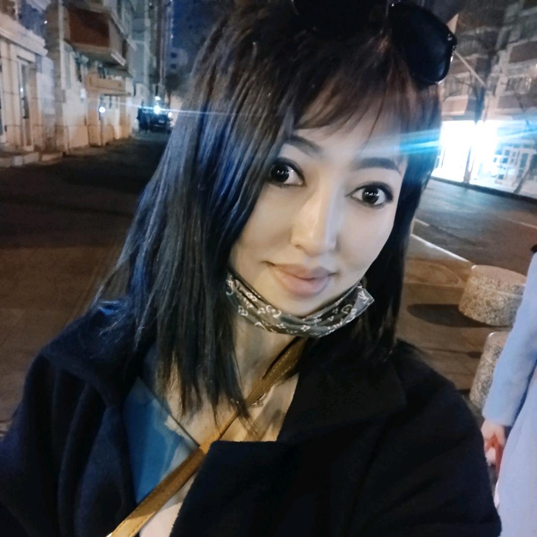 Ayka 婚纱礼服  设计师