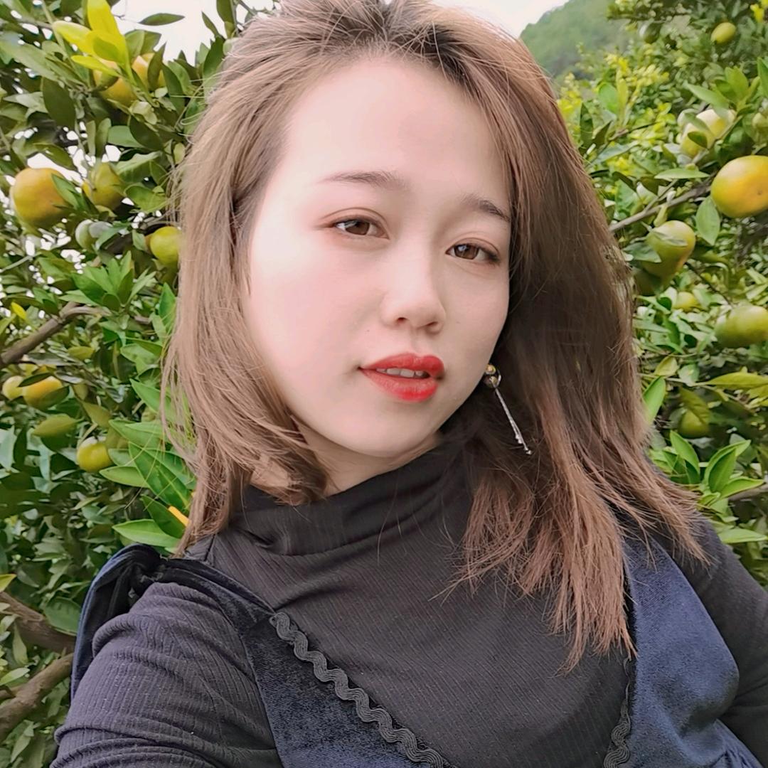 山里的👄君妹儿