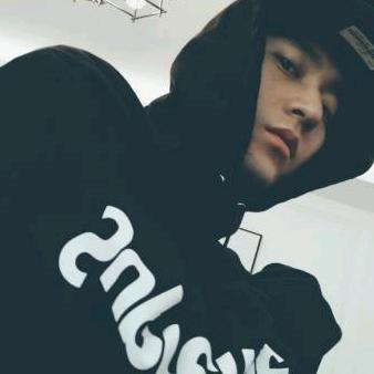 爱吃水果的哥哥