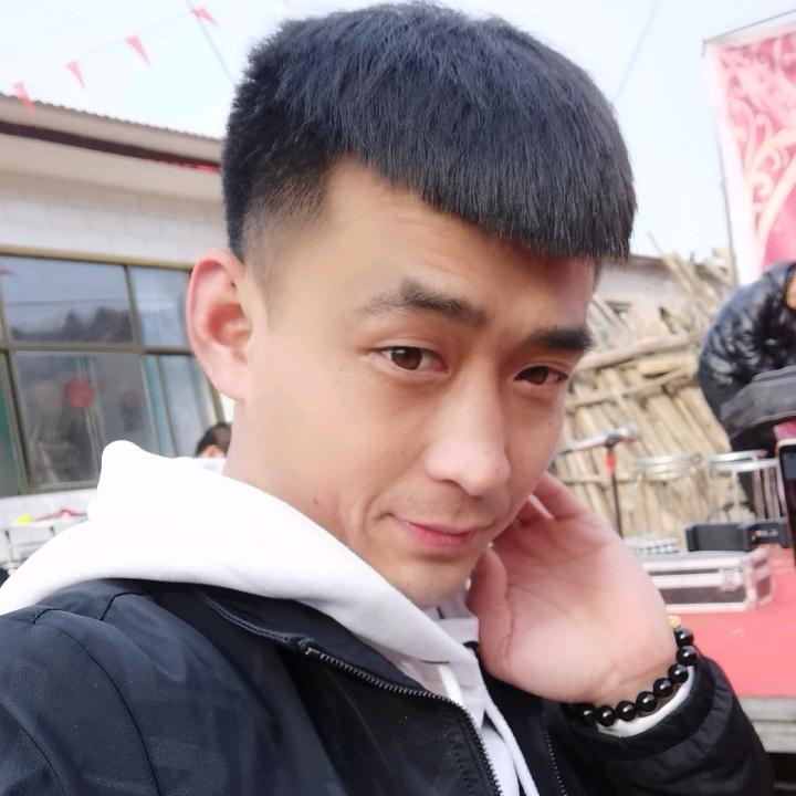 卫二波  万和空气能