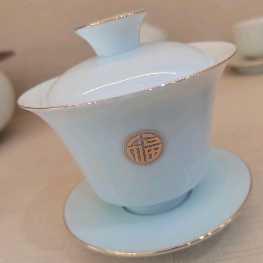 周金生珠宝陆良店
