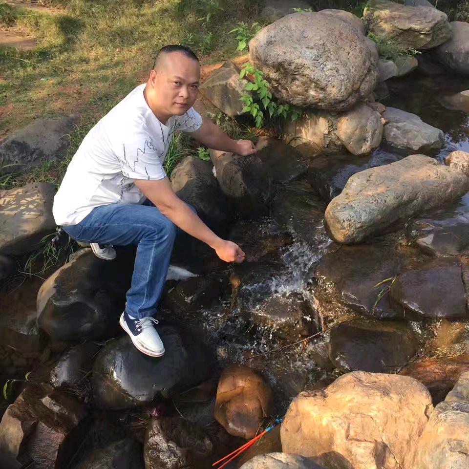 湘乡市新湘路阿文龙虾店