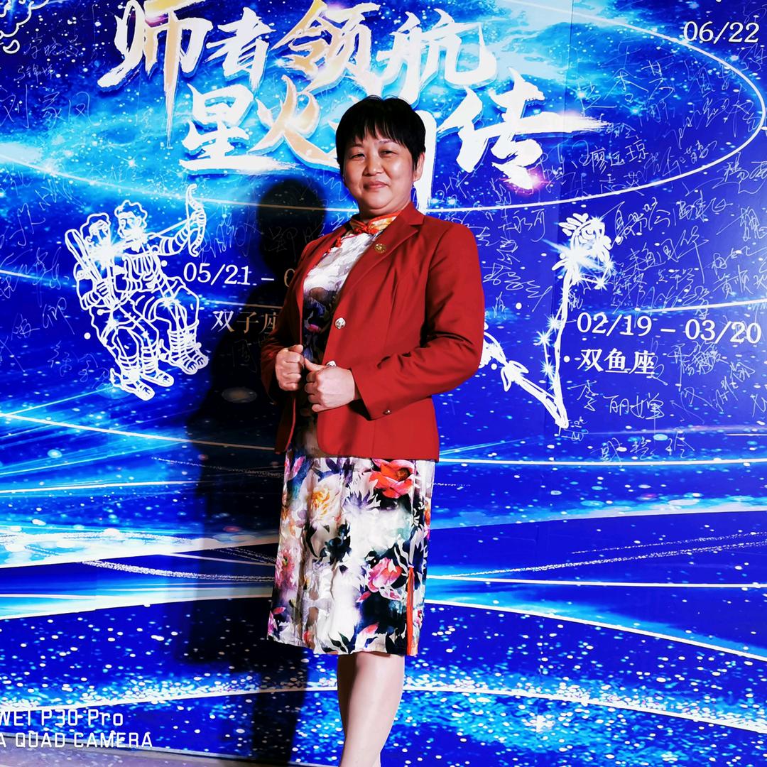 云彩纷飞