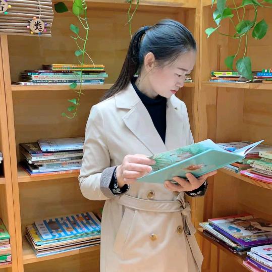 罗山县蓓蕾亲子幼儿园刘园长