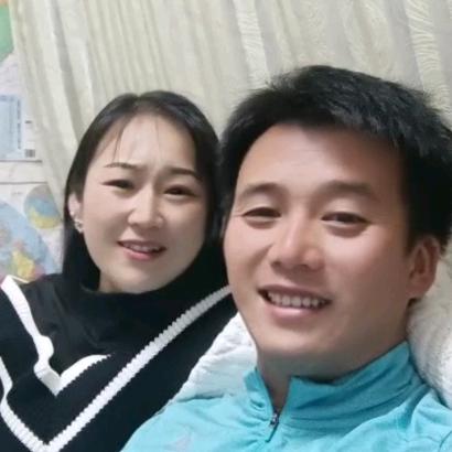 云南80后老夫妇