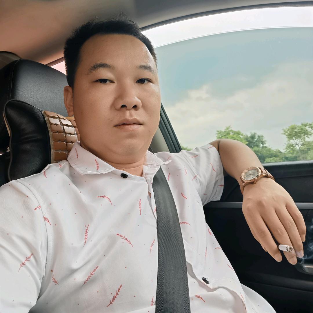 工程机械搬运工