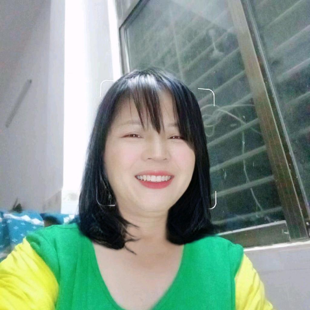 英秀