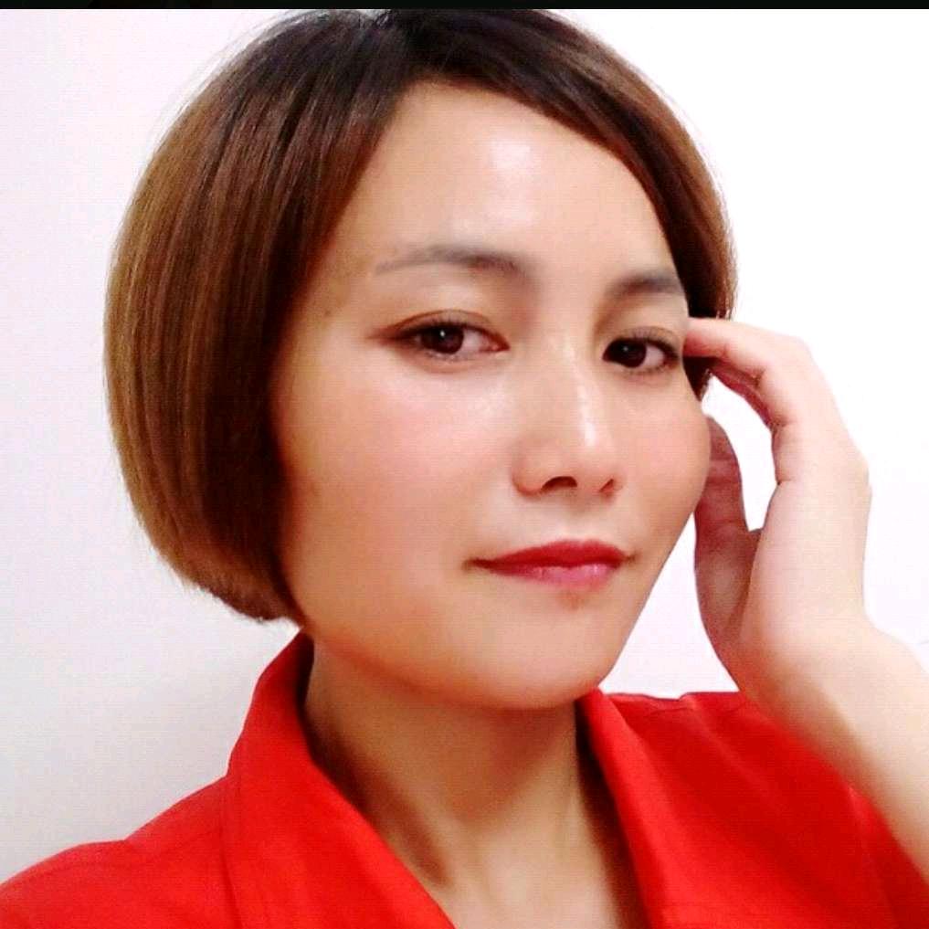 百草屋 廖姐