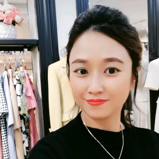 考世茂韩国精品服装店