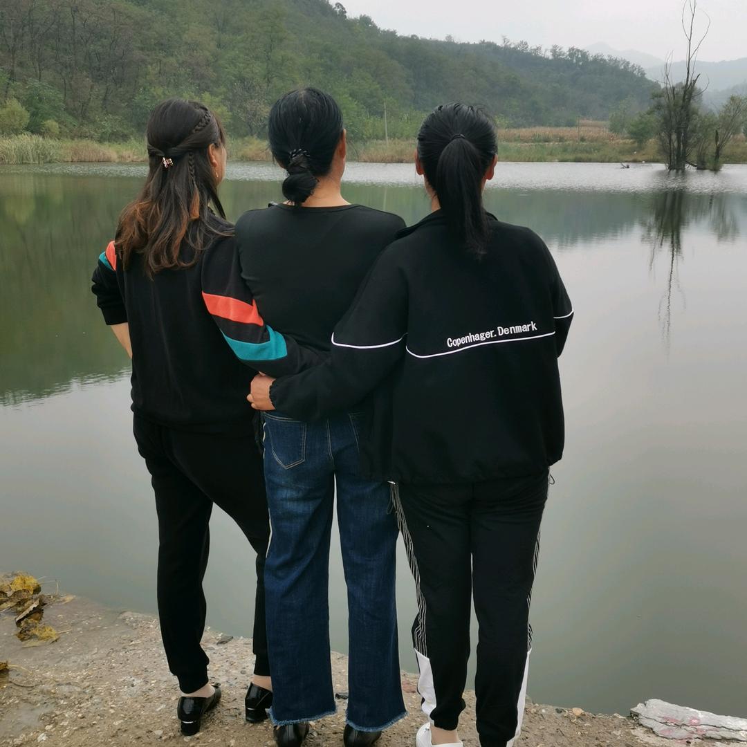 英子（勤乐组合）