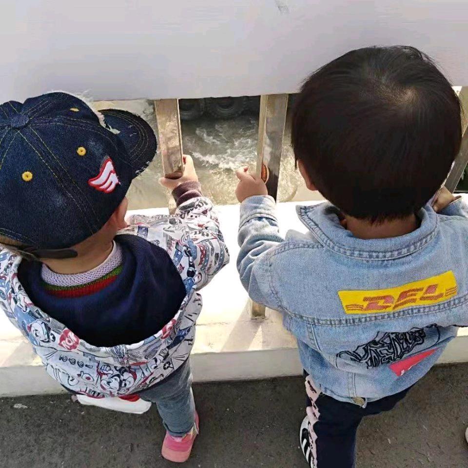 乌木威尔维恩威恩耶尔吐温威乌温穆本欧萨斯