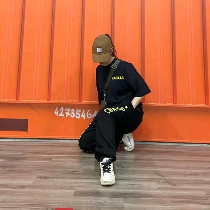 逸佳极简轻奢门工厂