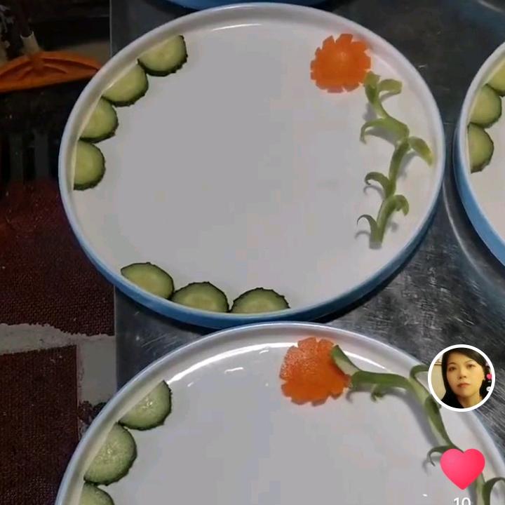 一江春水向东流。