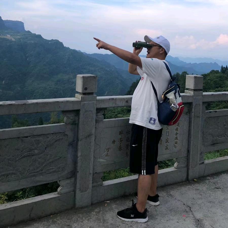 步行者