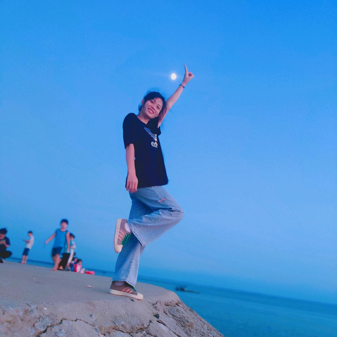 @周五吖