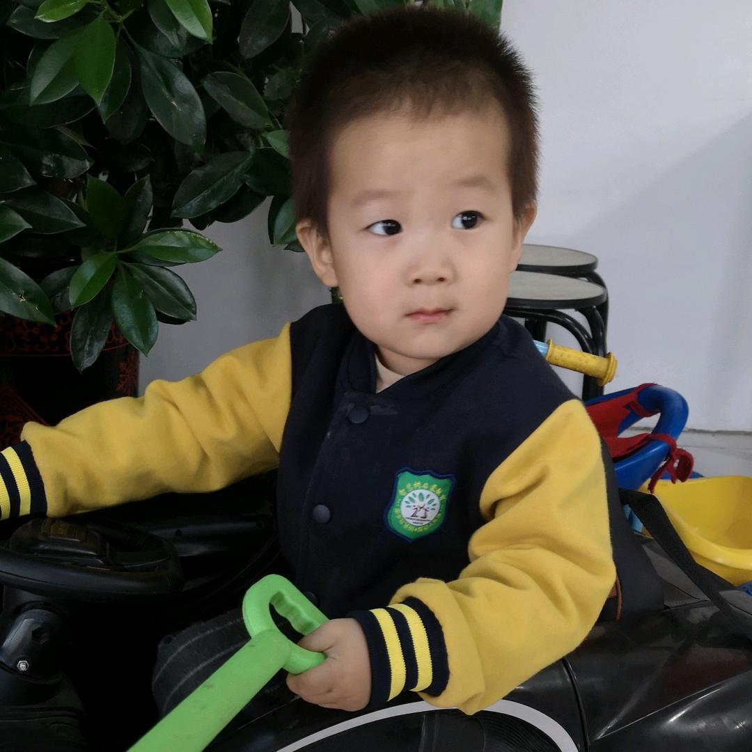 布衣天子逍遥游