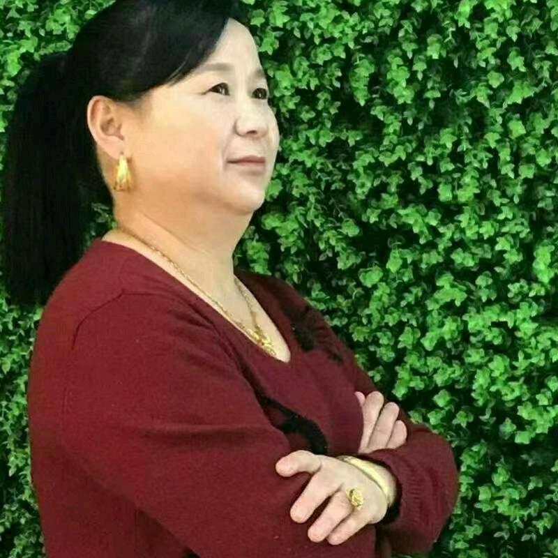 清泉漂荷