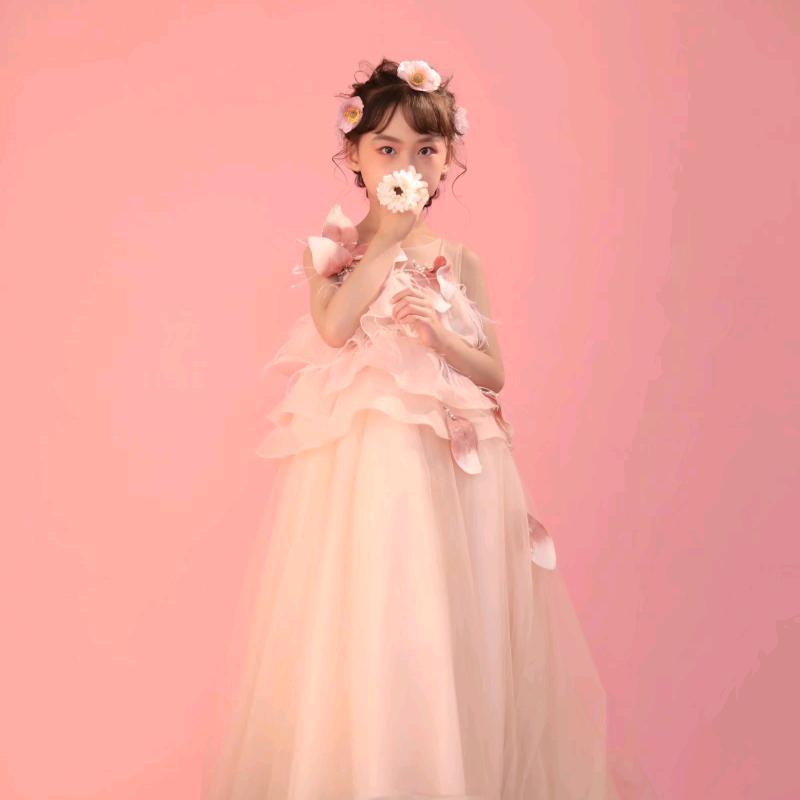 星秀轻奢礼服馆官方号