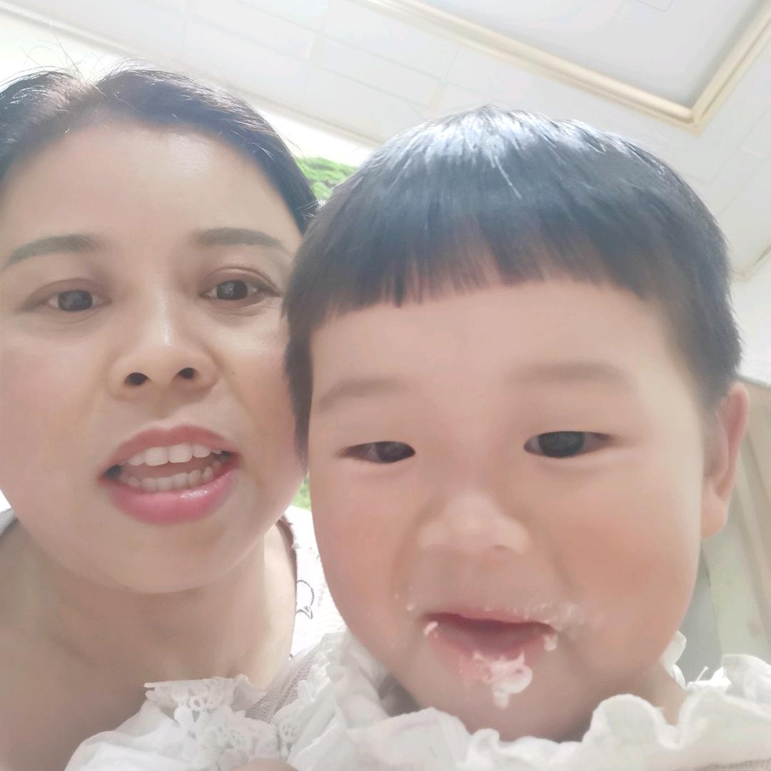 英子