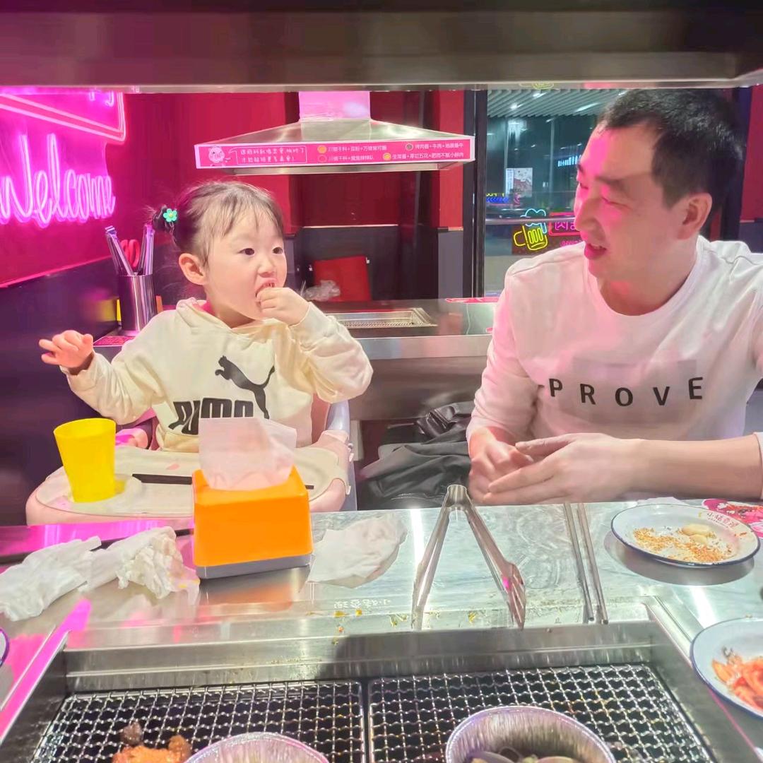 德州市德城区柴火木香铁锅炖饭店