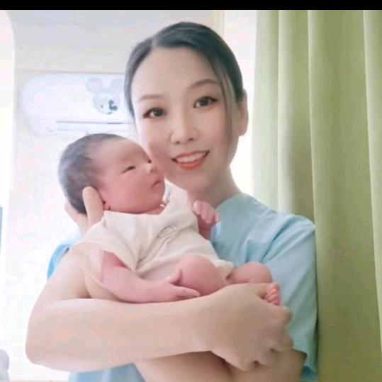月嫂爱玲《金牌》