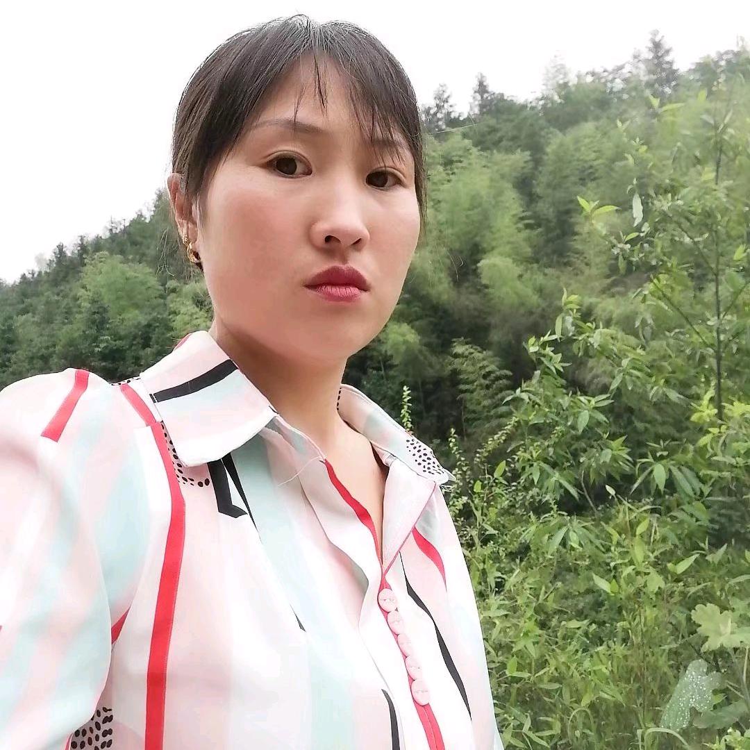 茶园土猪养殖小彭
