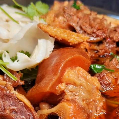 鼎牛排骨蒸饺牛骨锅官方号