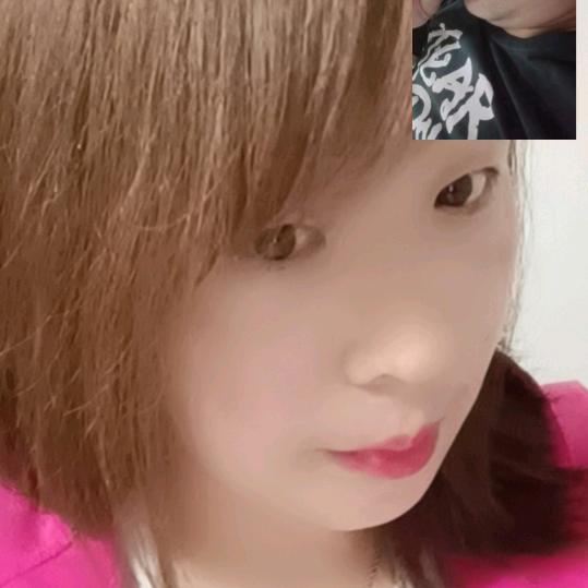 小妞美美暖心窝