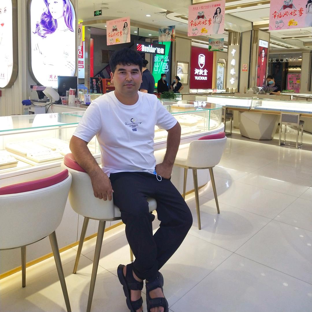 新疆蒜巴依羊肉烧烤火锅店