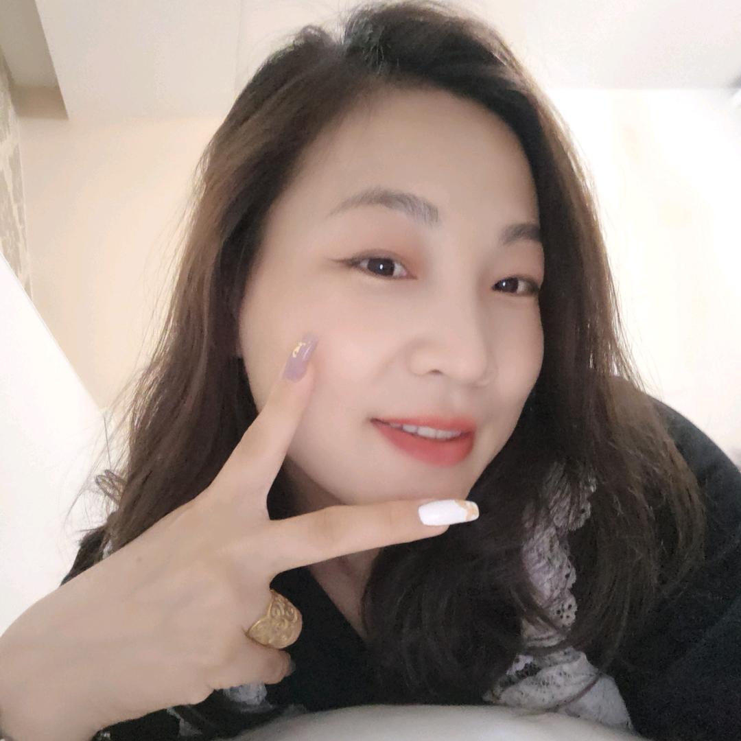 幸运的小女人