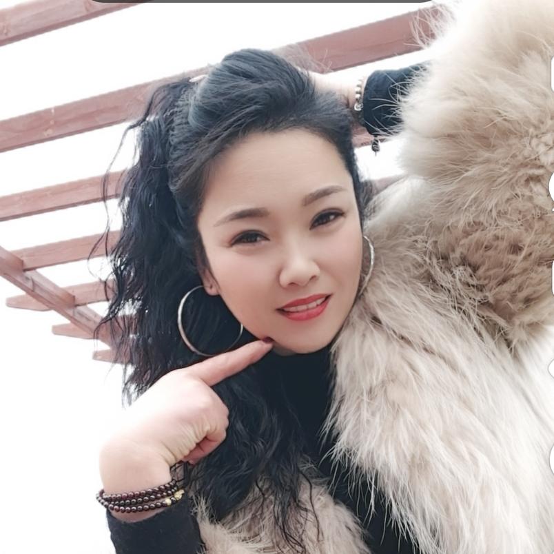 五妹；铁板年糕..炸串