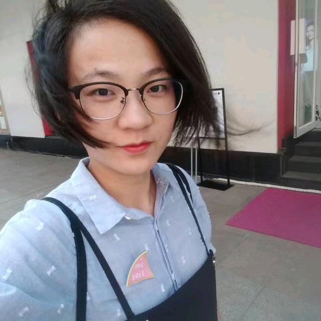 诗诗girl