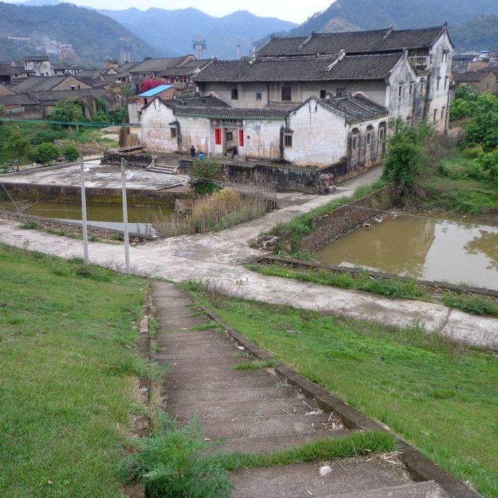 村口剧场