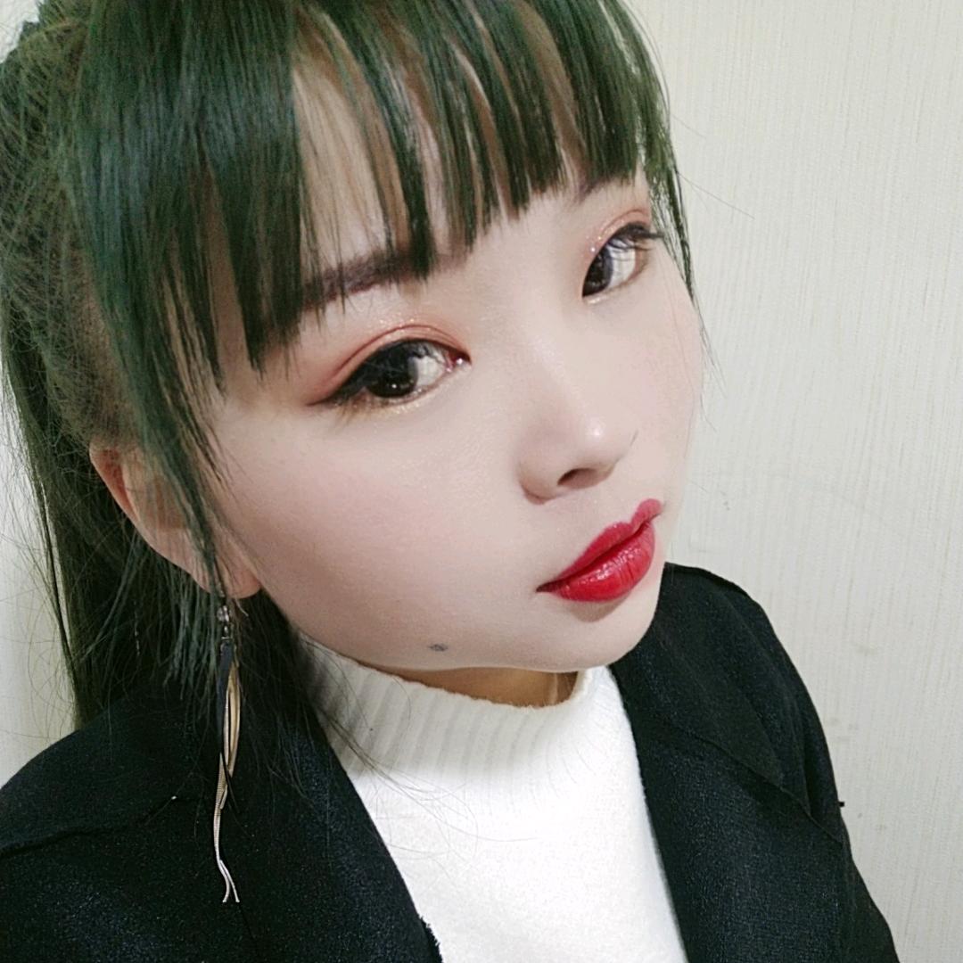 谭何容易