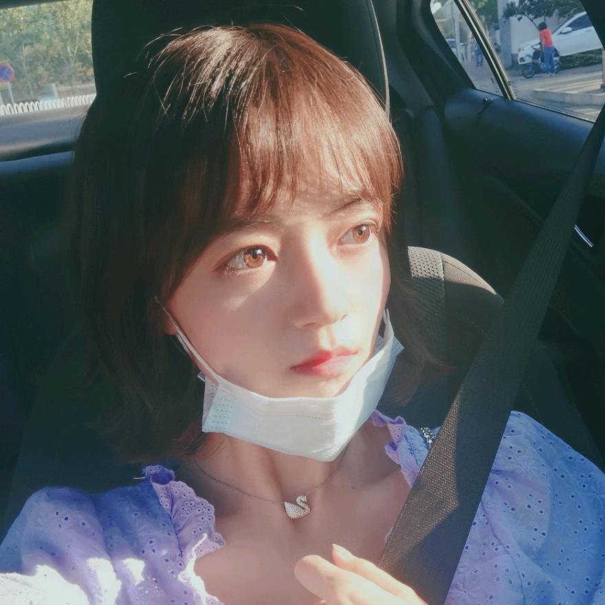 穿着裤子的大发糕