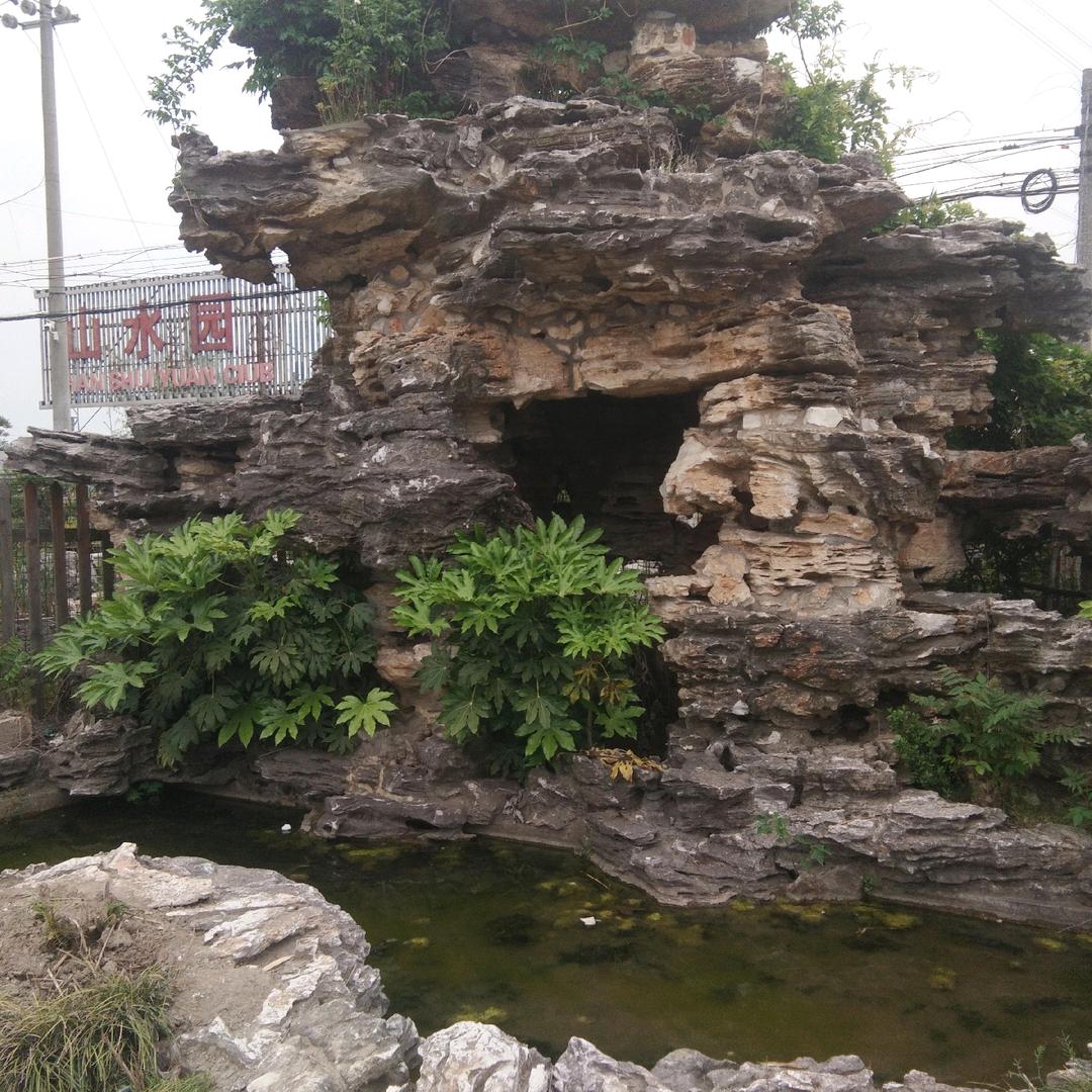 男人就是累，为了生活再苦也要坚强