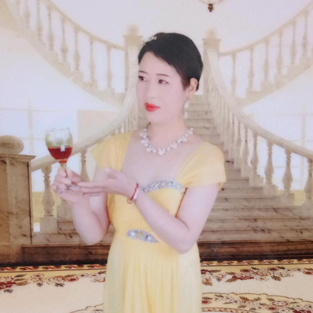 娜娜.