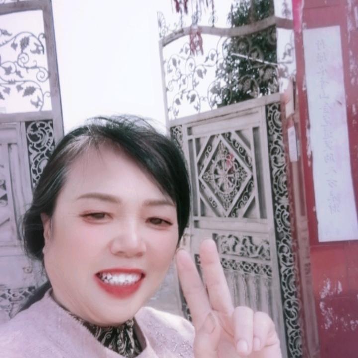 老年快乐喜欢音乐