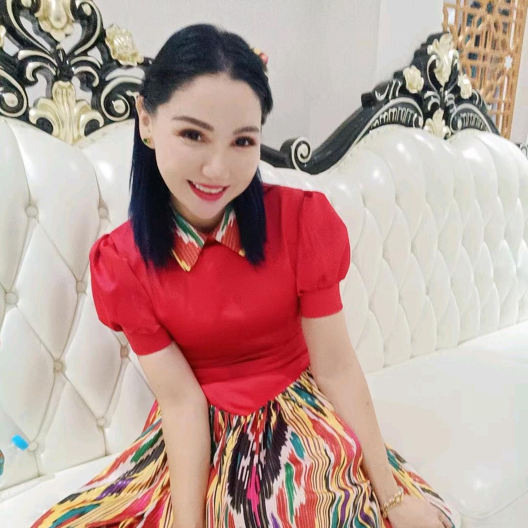 高昌区女人之恋服装店