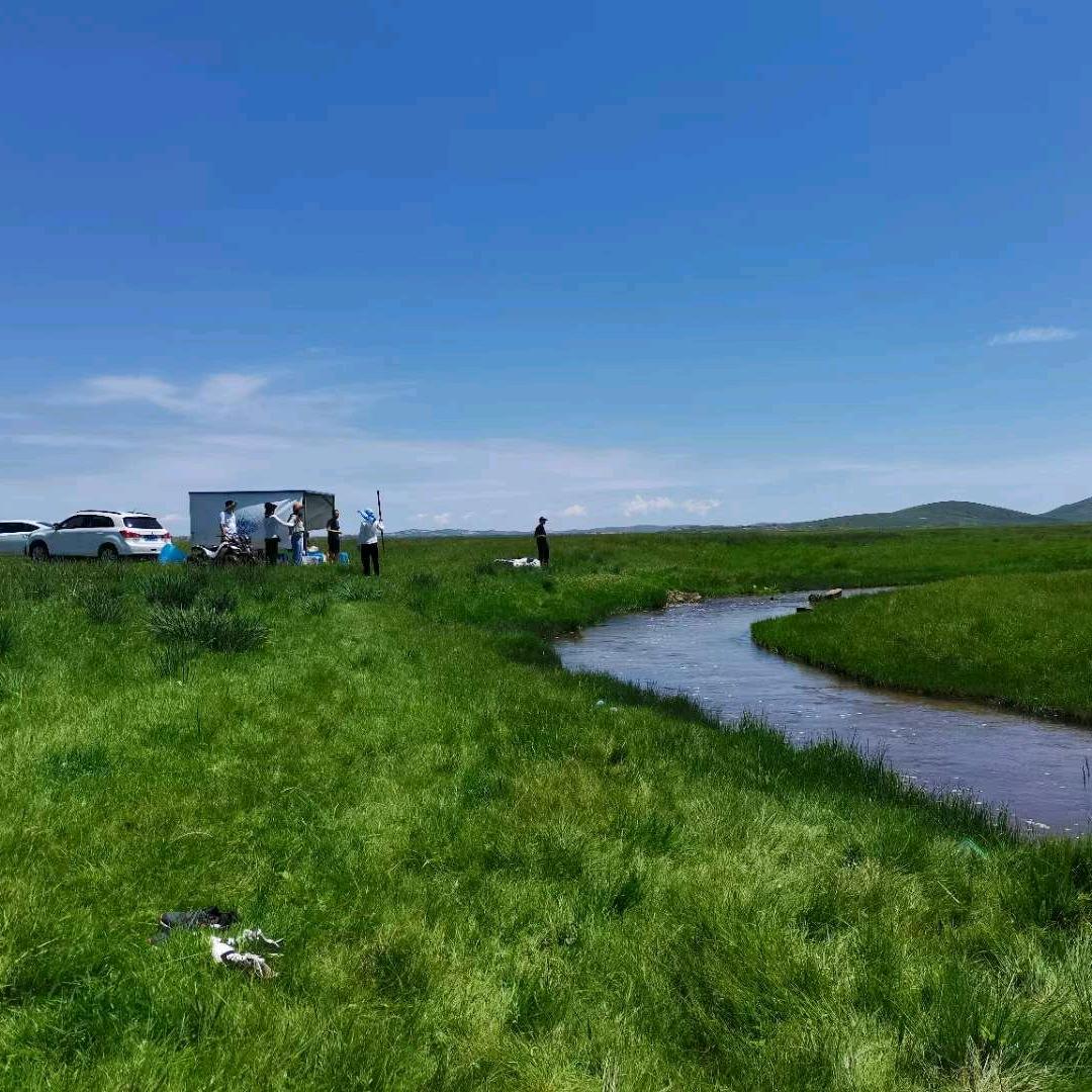 锡盟周边旅游、青青河边草牧场烧烤