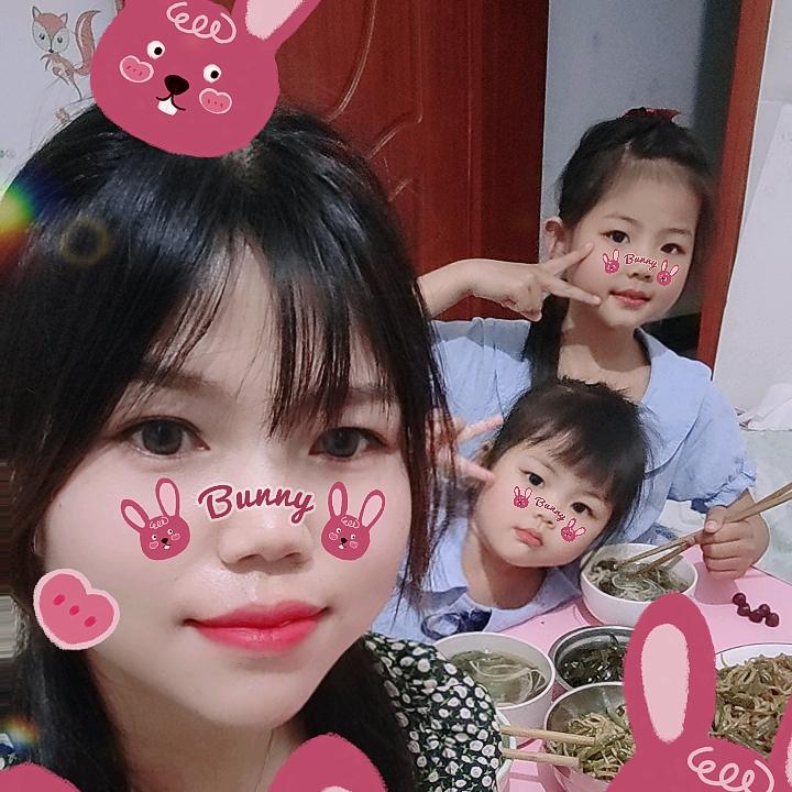 是霏霖妈咪吖