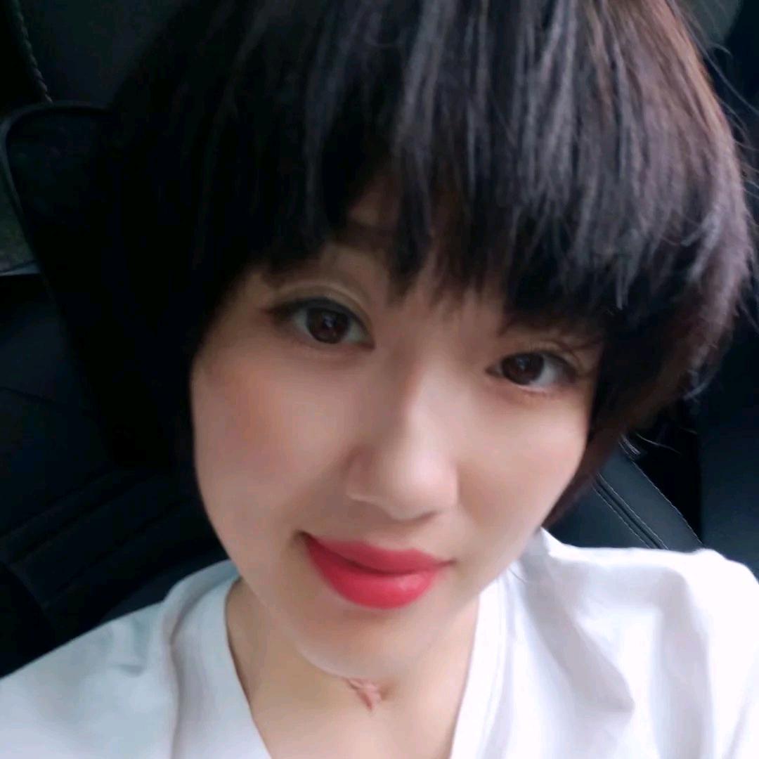 琳琳🦋『砥砺前行』