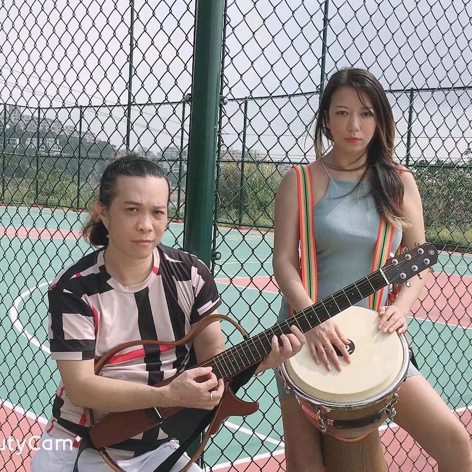 宝丽金上华纳